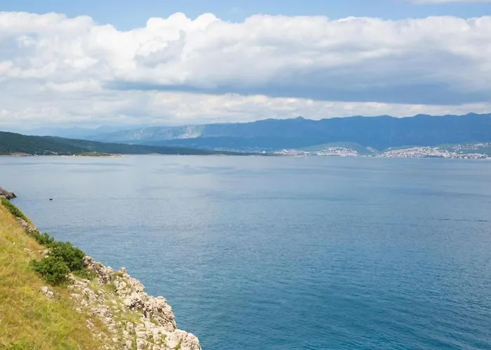 Dume * Vrbnik (Primorje-Gorski Kotar)